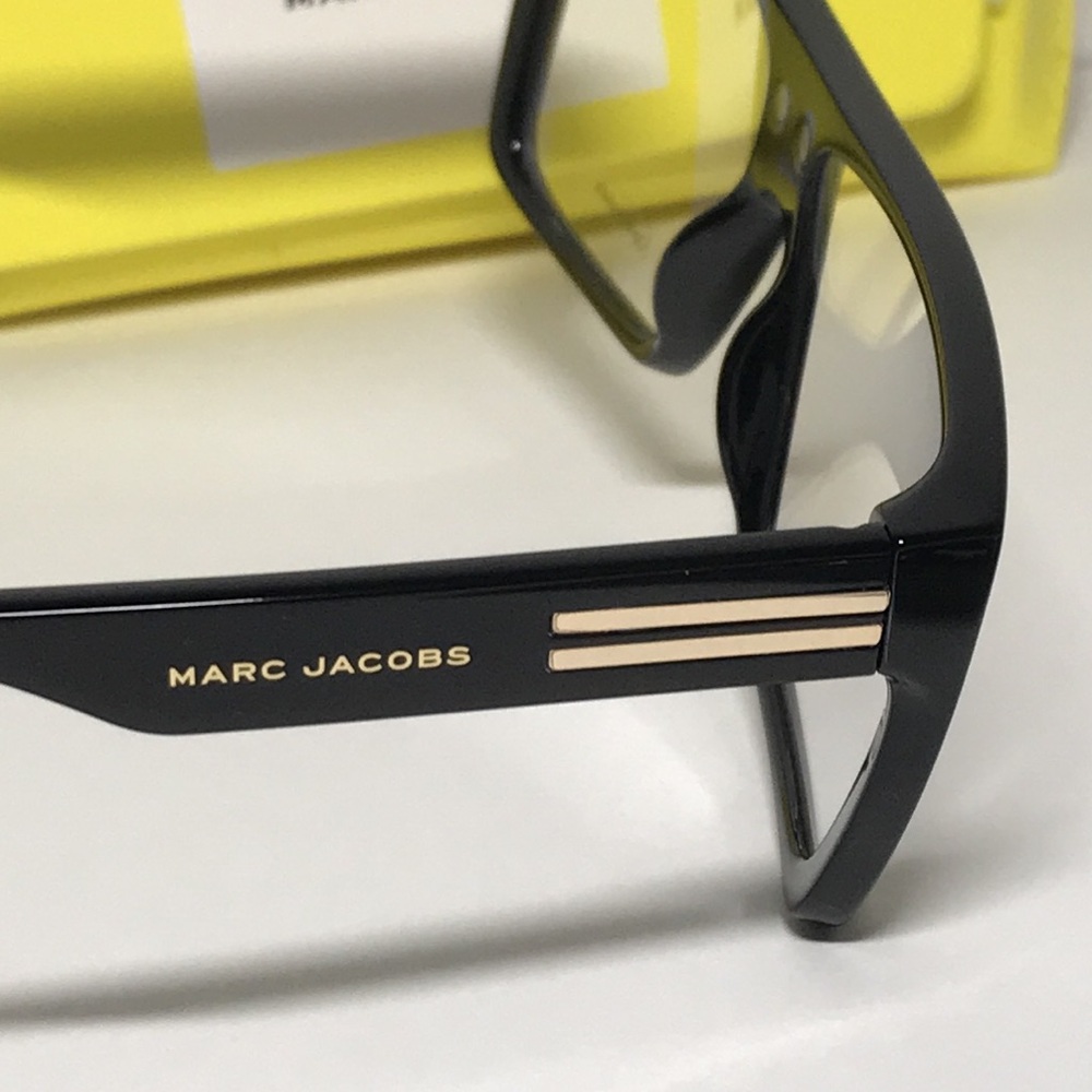 Marc Jacobs Black and White Sunglasses MARC 672/CS - Picture 10 of 15